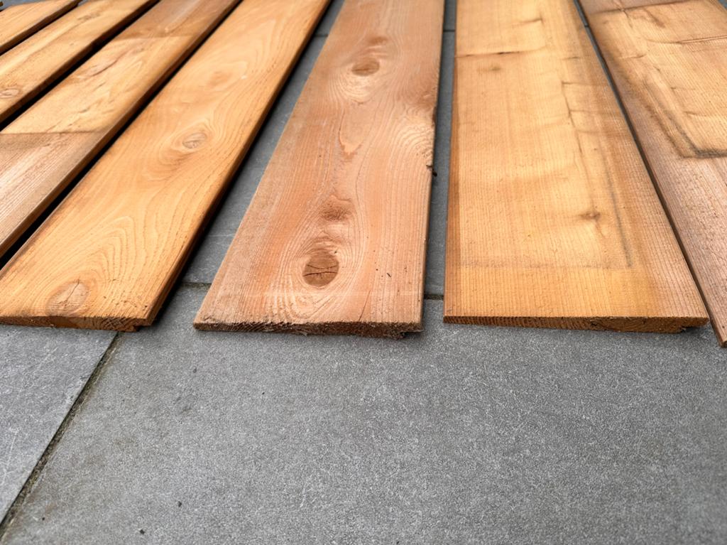 Cederhouten planken 10x 8cm Zweeds rabat, Doe-het-zelf en Verbouw, Hout en Planken, Ophalen, Minder dan 25 mm, Zo goed als nieuw