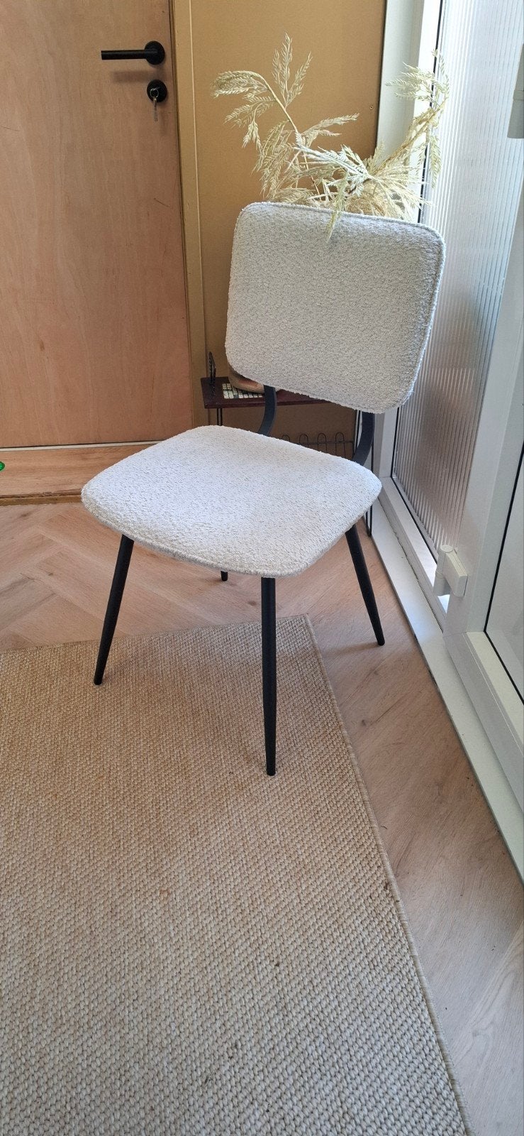 Moderne stoel met teddy stof - Zo goed als nieuw, Ophalen, Modern, Teddy, Scandinavisch, Wit, Zo goed als nieuw