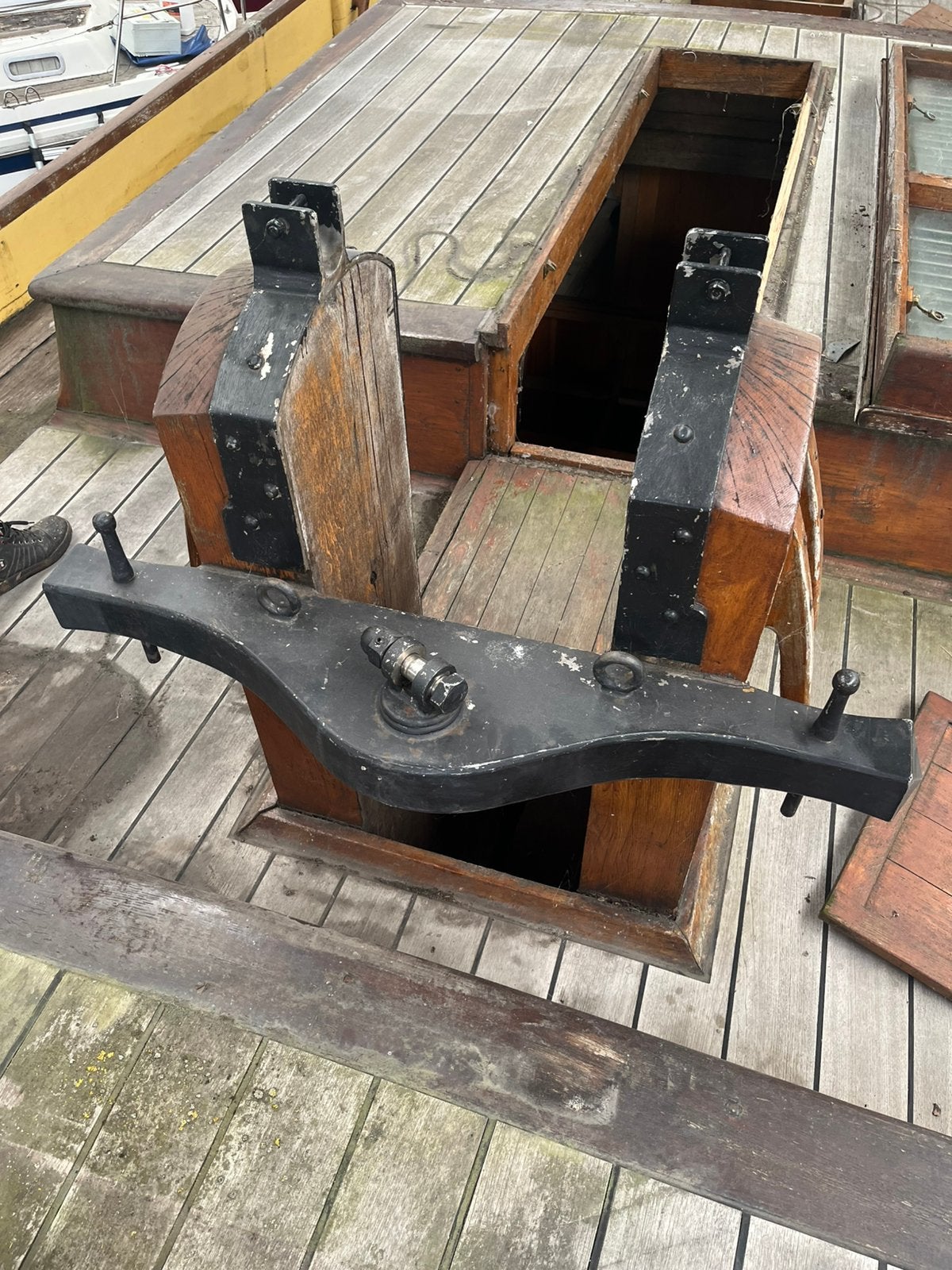 Rvs scheepsknecht, Ophalen, Zo goed als nieuw, Ankeren en Afmeren, Zeilboot of Motorboot