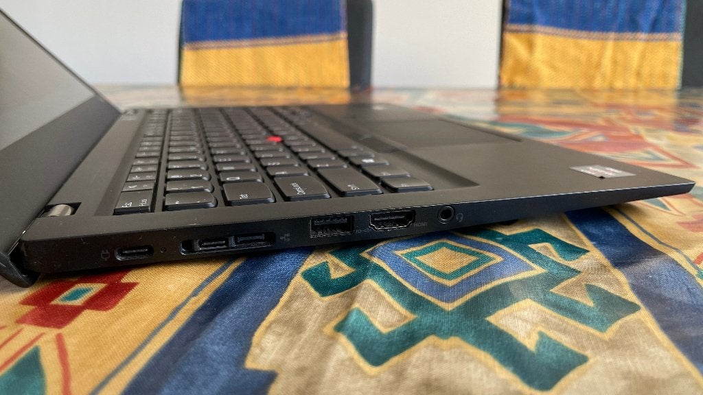 Foto 5 van Lenovo Thinkpad T495s 16GB Ryzen 5 Pro