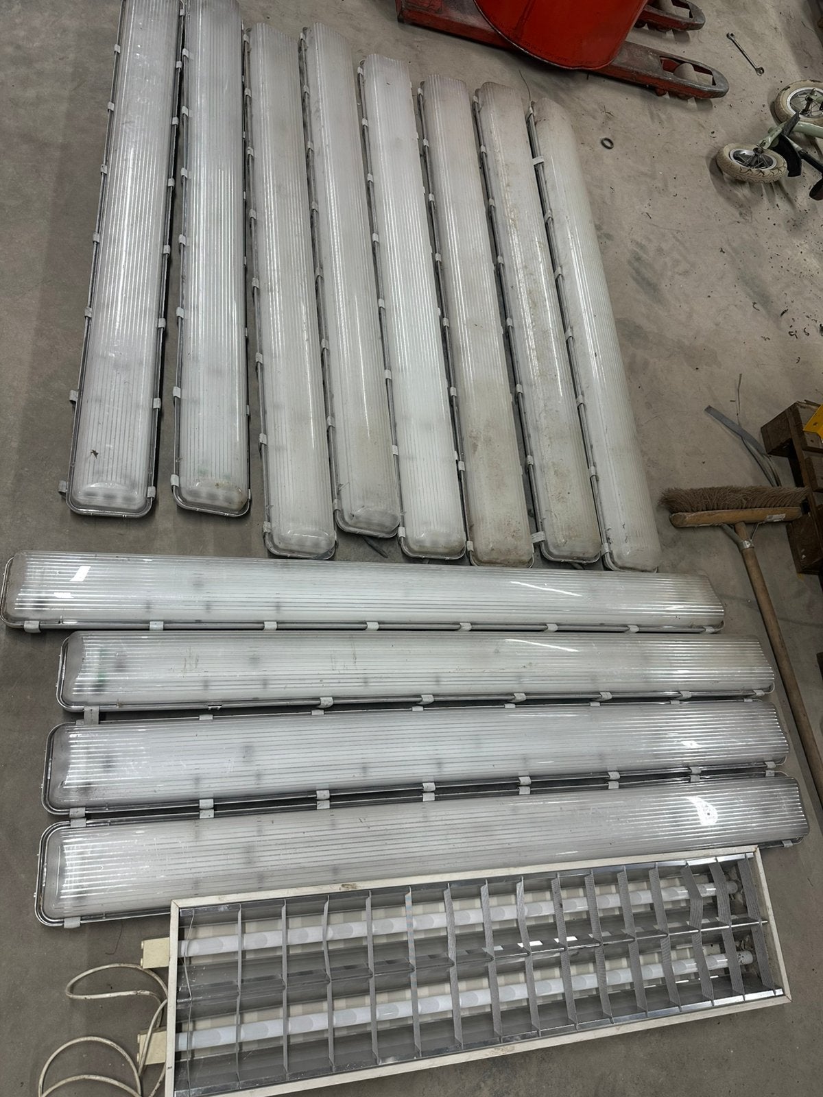 TL verlichting 12x, Ophalen, Gebruikt, 50 tot 200 watt, Lamp met armatuur