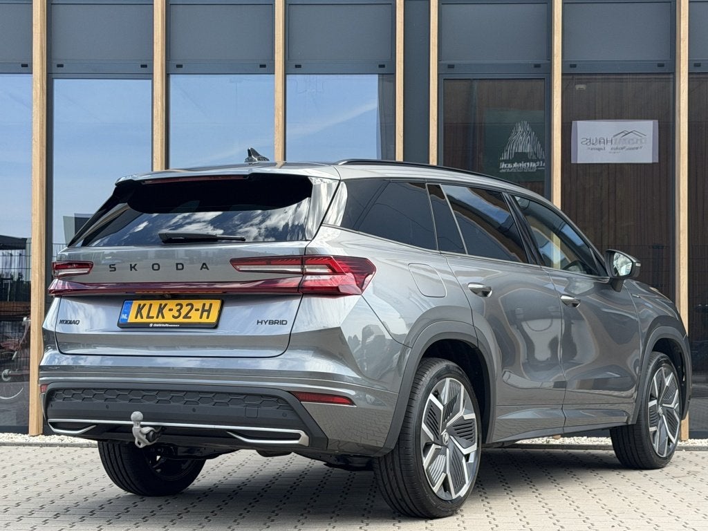 Skoda Kodiaq 1.5 TSI MHEV Sportline Business 7p 150PK DSG Pa, Auto's, Skoda, Euro 6, 4 cilinders, 150 pk, 7 stoelen