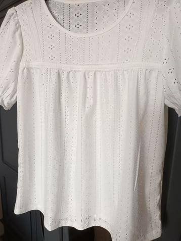 KAST OPRUIMING: Witte Broderie Anglaise Top, Kleding | Dames, Ophalen of Verzenden, Zo goed als nieuw, Maat 42/44 (L), Wit