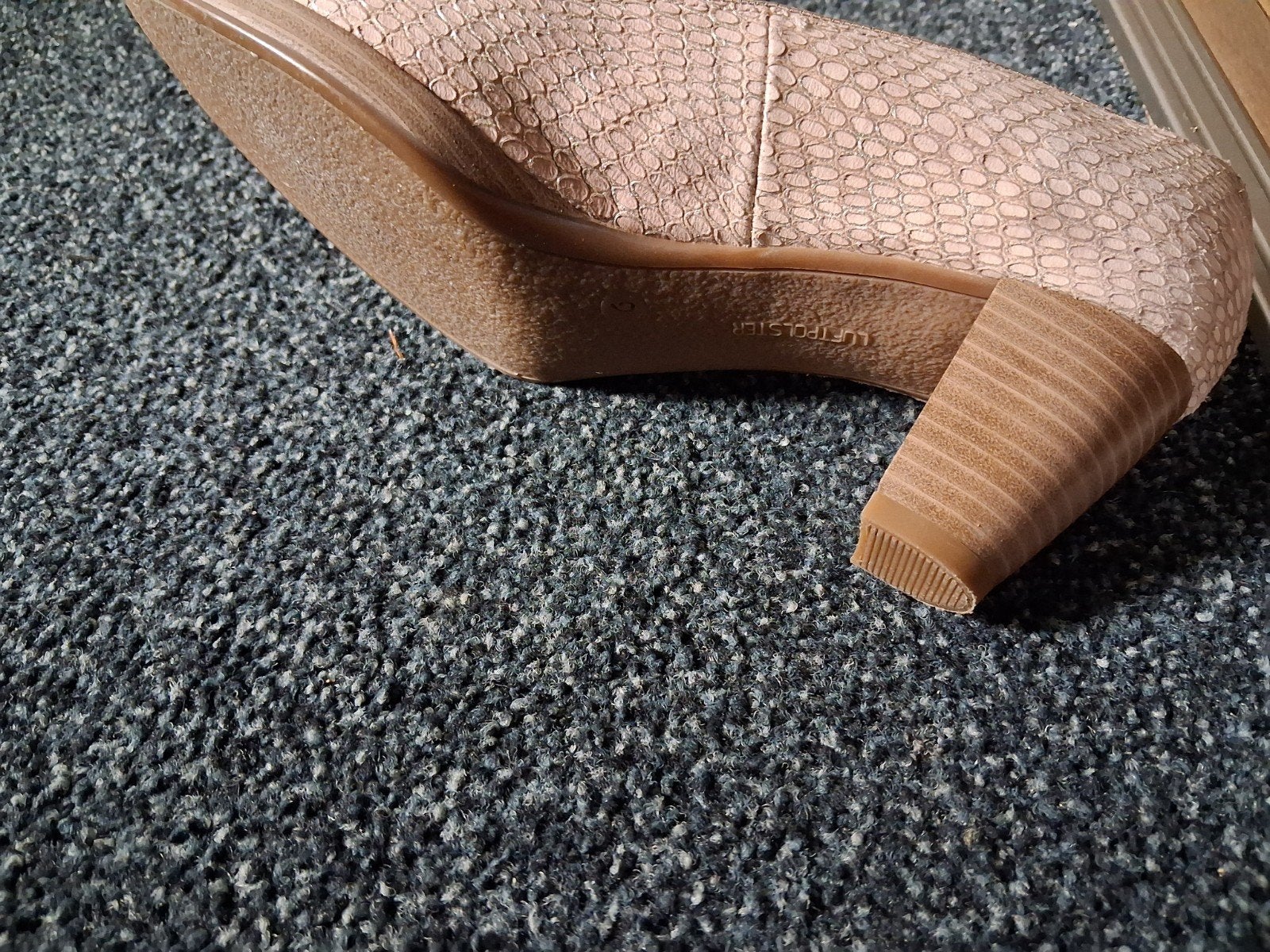 Nieuwe Ara dames schoenen - Crème met heerlijk voetbed, Ophalen of Verzenden