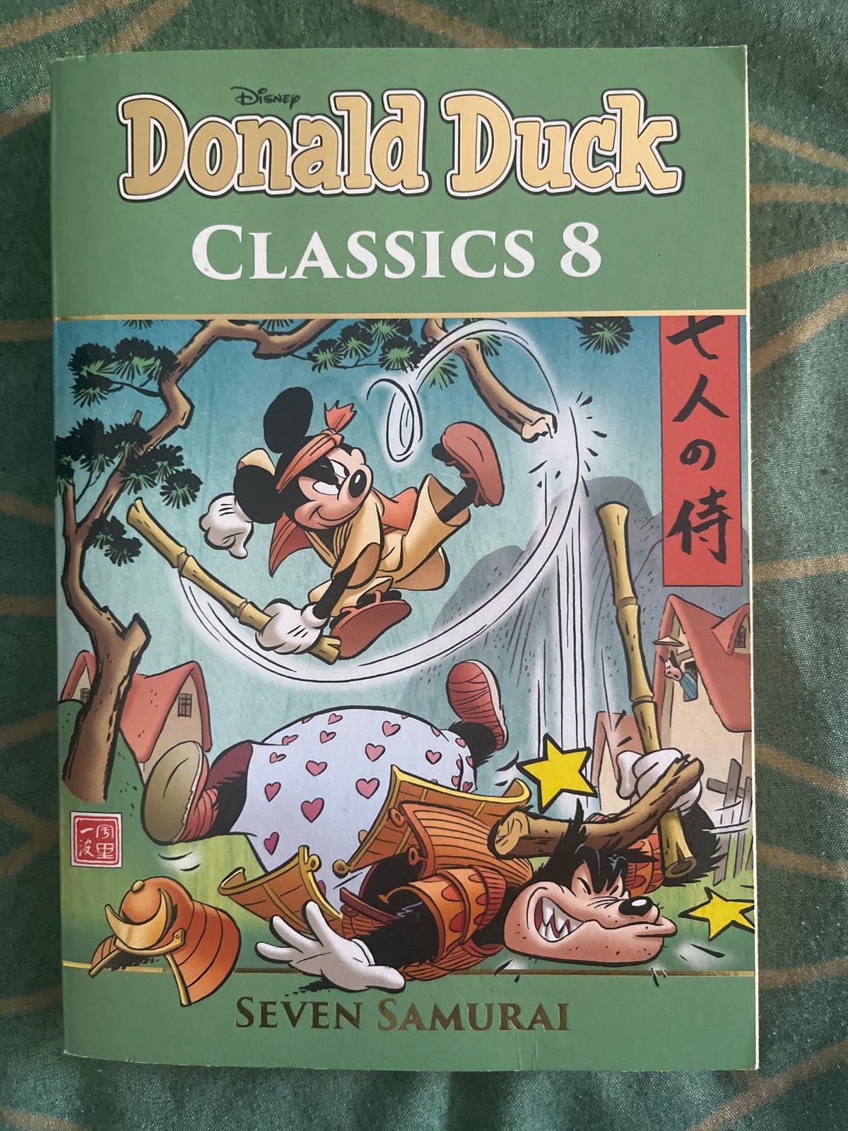 Donald Duck Classics 8: Seven Samurai - Zo goed als nieuw, Eén stripboek, Ophalen of Verzenden, Zo goed als nieuw