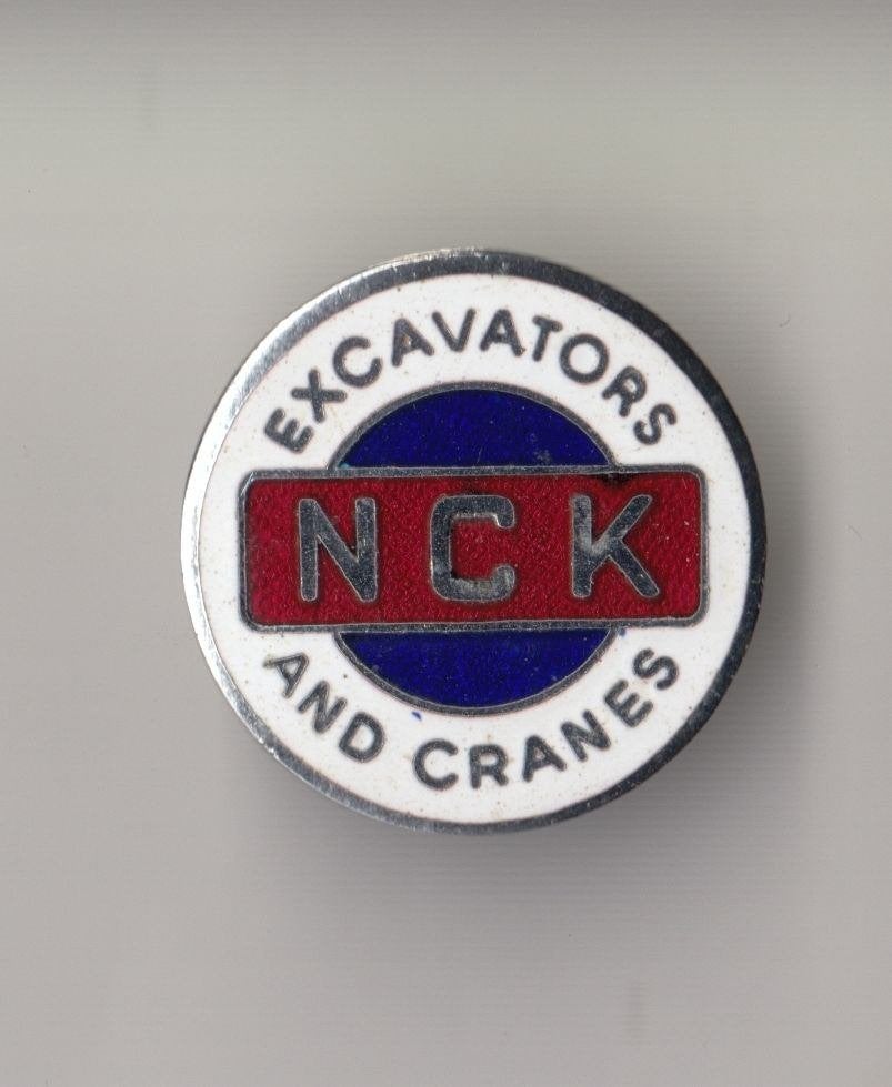 NCK Graafmachines en Hijskranen emaille knoop, Gebruikt, Niet vindbaar, Niet vindbaar, Speldje of Pin