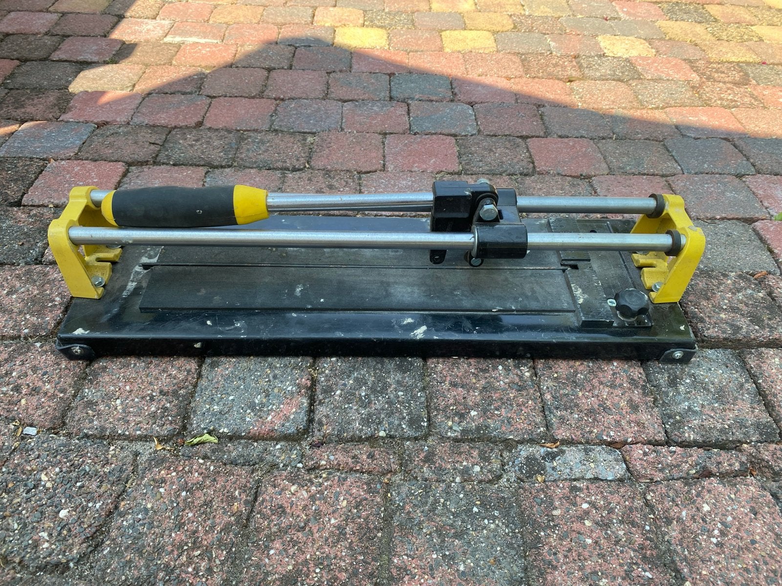 Tegelsnijder - Handgereedschap voor tegelwerk, Ophalen of Verzenden, Gebruikt, Overige typen