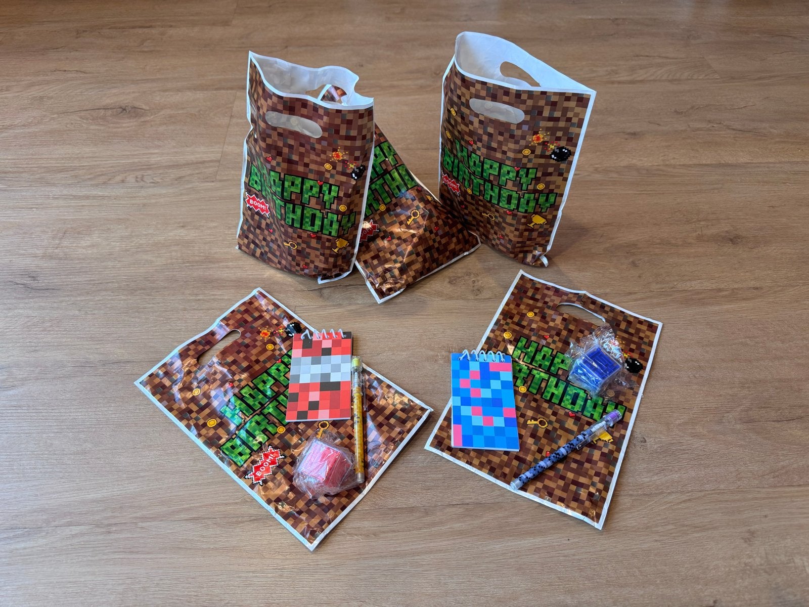 Complete Minecraft traktatie & uitnodigingen, Ophalen of Verzenden, Nieuw, Jongen of Meisje