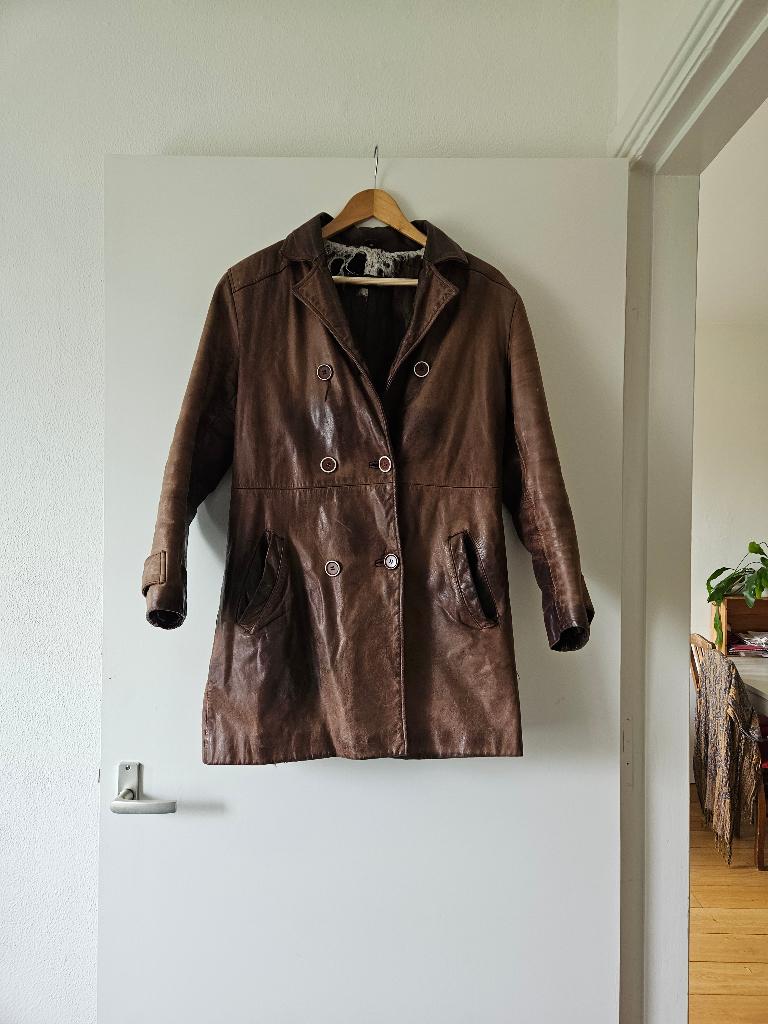 Trenchcoat leer oud, Maat 38/40 (M), Bruin, Vroom en Dreesman, Ophalen of Verzenden