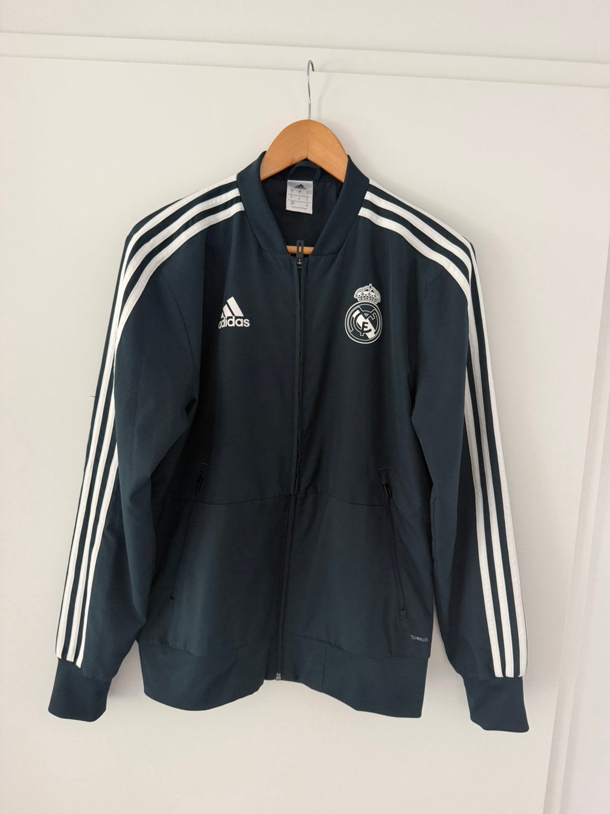 Adidas trainingsjasje - kindermaat S - donkerblauw, Adidas, Gebruikt, Sport- of Zwemkleding, Ophalen of Verzenden