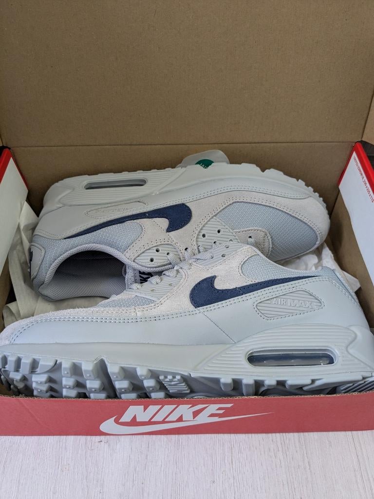 Nike Air Max 90 Wolf Grey Grijs Maat 44
Ook in maat 43 besch, Kleding | Heren, Schoenen, Nike, Nieuw, Ophalen of Verzenden, Sneakers of Gympen