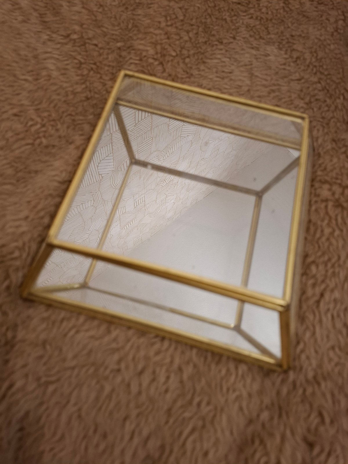 Glazen doosje, gouden rand. 1 scharnier defect, Glas, Ophalen, Gebruikt, Met deksel