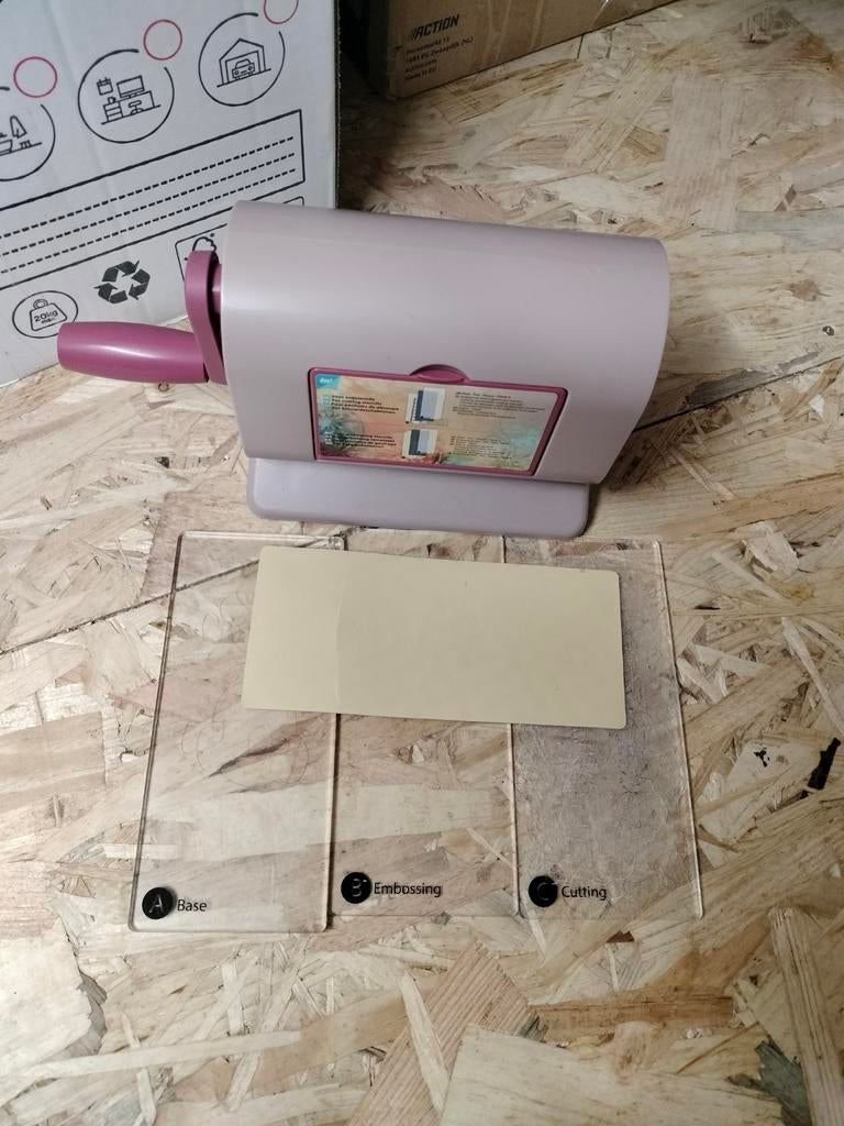 Joy knutselspullen: Snijmachine en Decoratieve Krijtjes, Ophalen of Verzenden, Gereedschap of Toebehoren