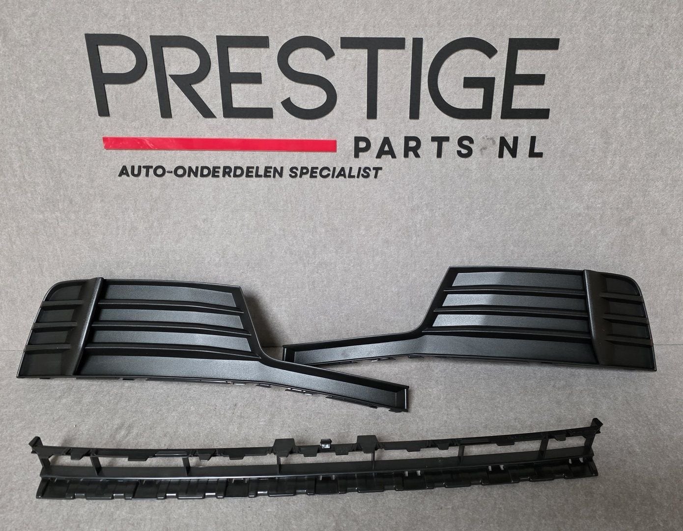 Bumper Roosters Grille Set Audi A3 8V Facelift Basis 2017-, -, Voor, Nieuw, Ophalen of Verzenden