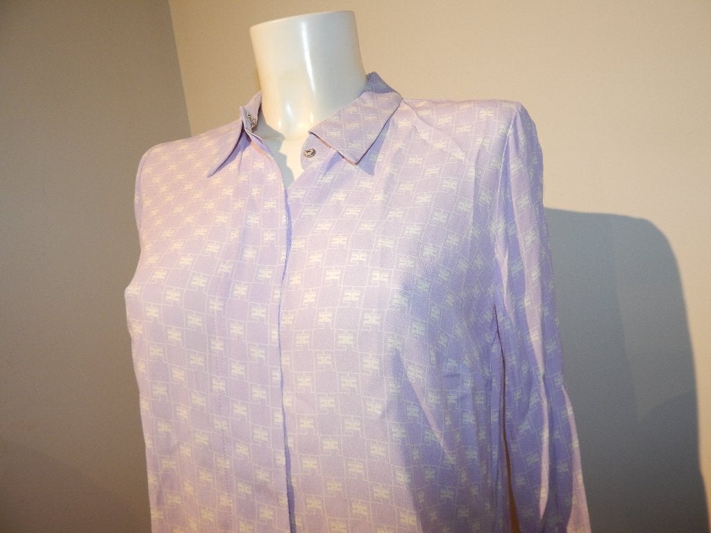 Elisabetta Franchi zijde achtige blouse lila monogram printS, Elisabetta Franchi, Paars, Ophalen of Verzenden, Zo goed als nieuw