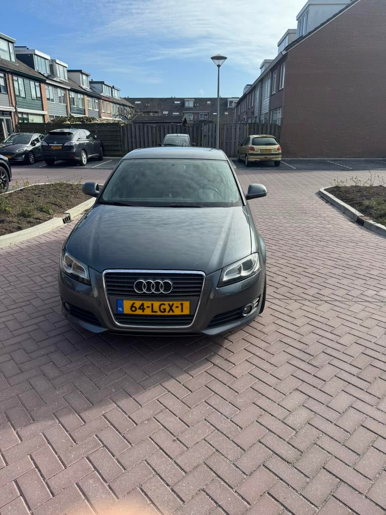 Audi A3 1.4 Tfsi S-Line 92KW Sportback 2010 Grijs, Auto's, Audi, Voorwielaandrijving, 4 cilinders, 150 pk, Leder en Stof