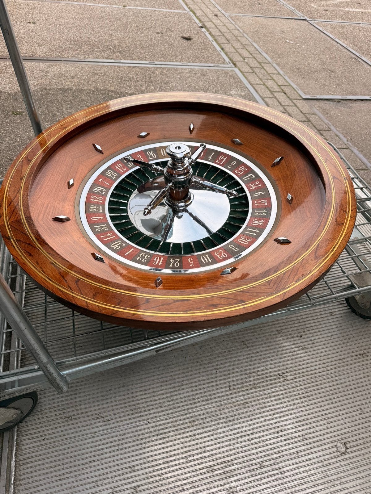 Roulette wiel professional 82cm, Ophalen