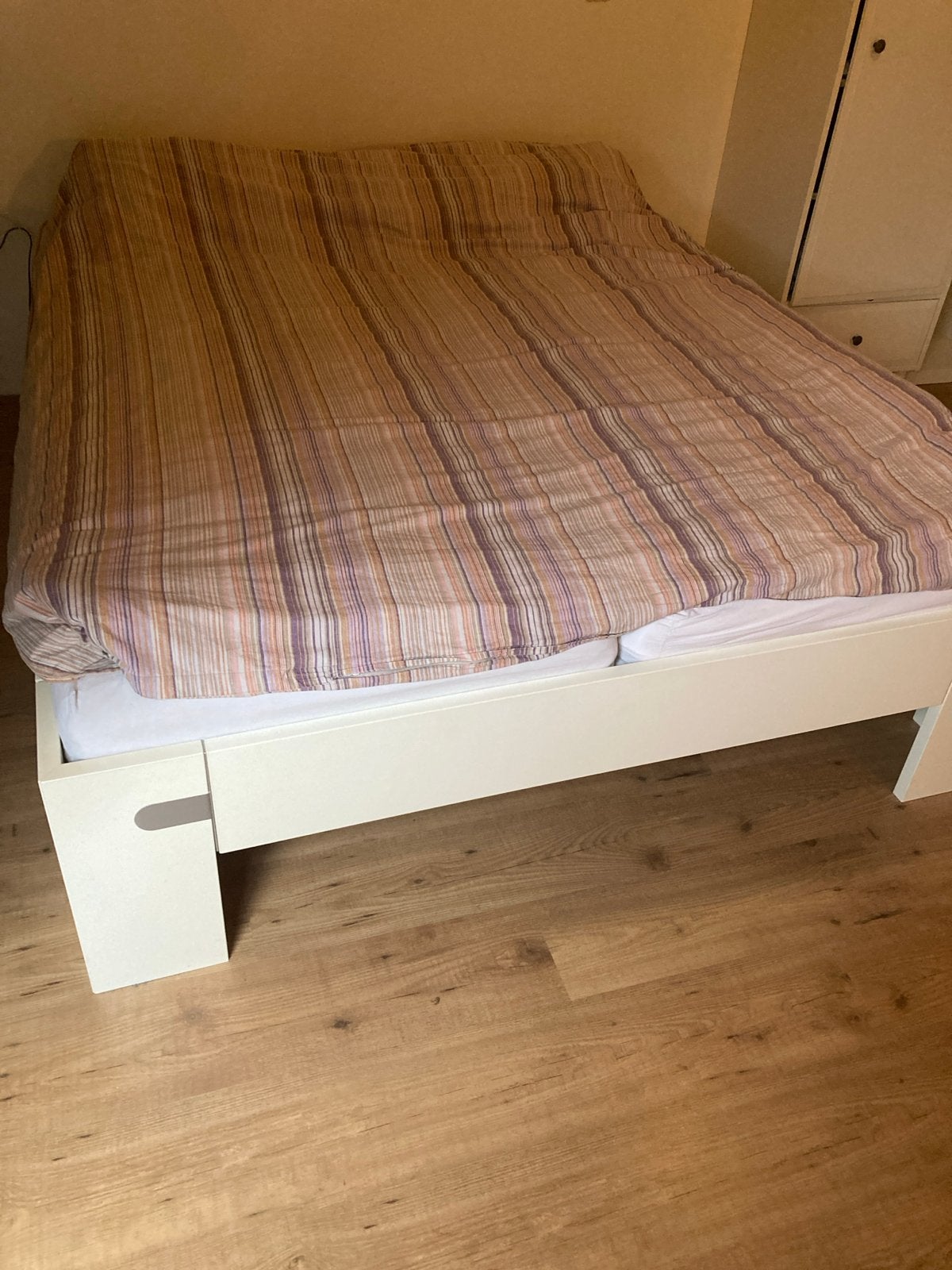 Tweepersoonsbed met gerepareerde lattenbodem, Ophalen, Gebruikt, Wit, Tweepersoons