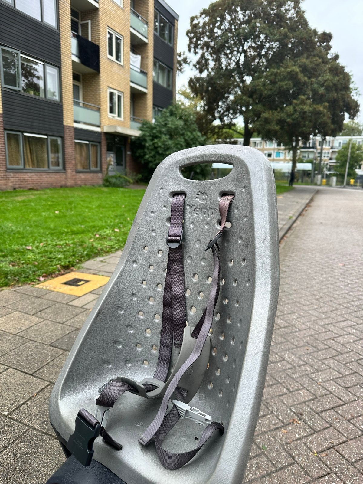 Yepp Achterzitje Fiets - Comfortabel en Veilig, Ophalen, Achterzitje, 9 t/m 18 kg, Gebruikt