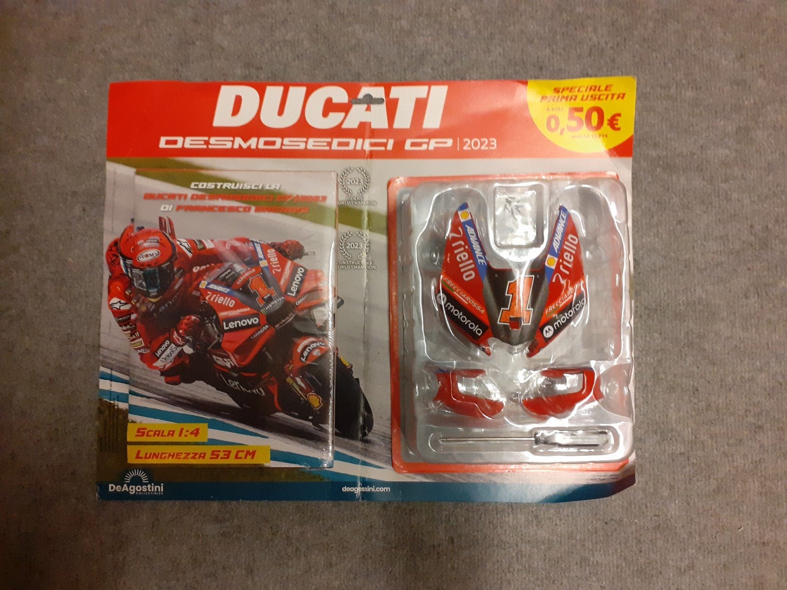Kuipdeel ducati desmo pecco, Ophalen, Nieuw, 1:5 t/m 1:8, Motor