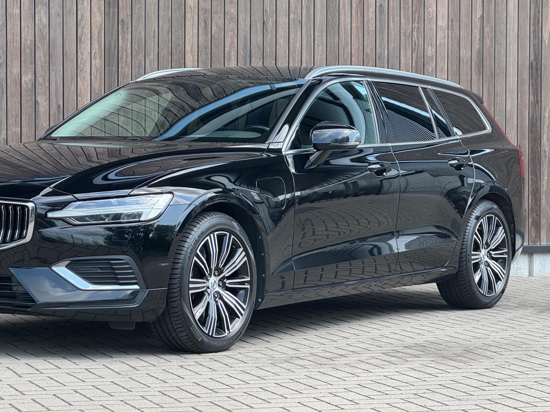 Volvo V60 2.0 T6 Recharge AWD Inscription / Trekhaak /, Automaat, Dealer onderhouden, Stof, Gebruikt