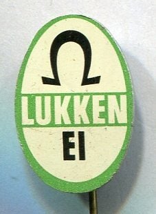 Lukken ei groen/zwart op blik speldje ( W_246a), Verzamelen, Verzenden, Zo goed als nieuw, Merk, Speldje of Pin