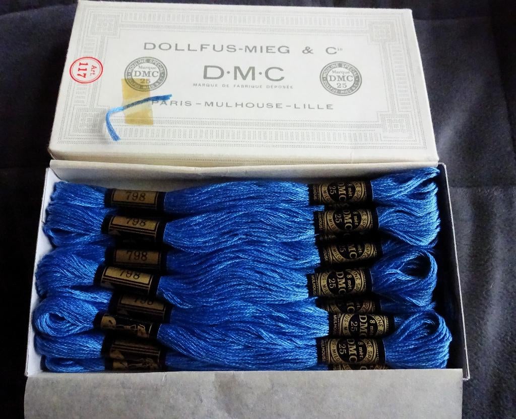 DMC Mouliné borduur garen, kleur blauw 798, Verzenden, Nieuw, Handborduren, Borduurgaren of Zijde