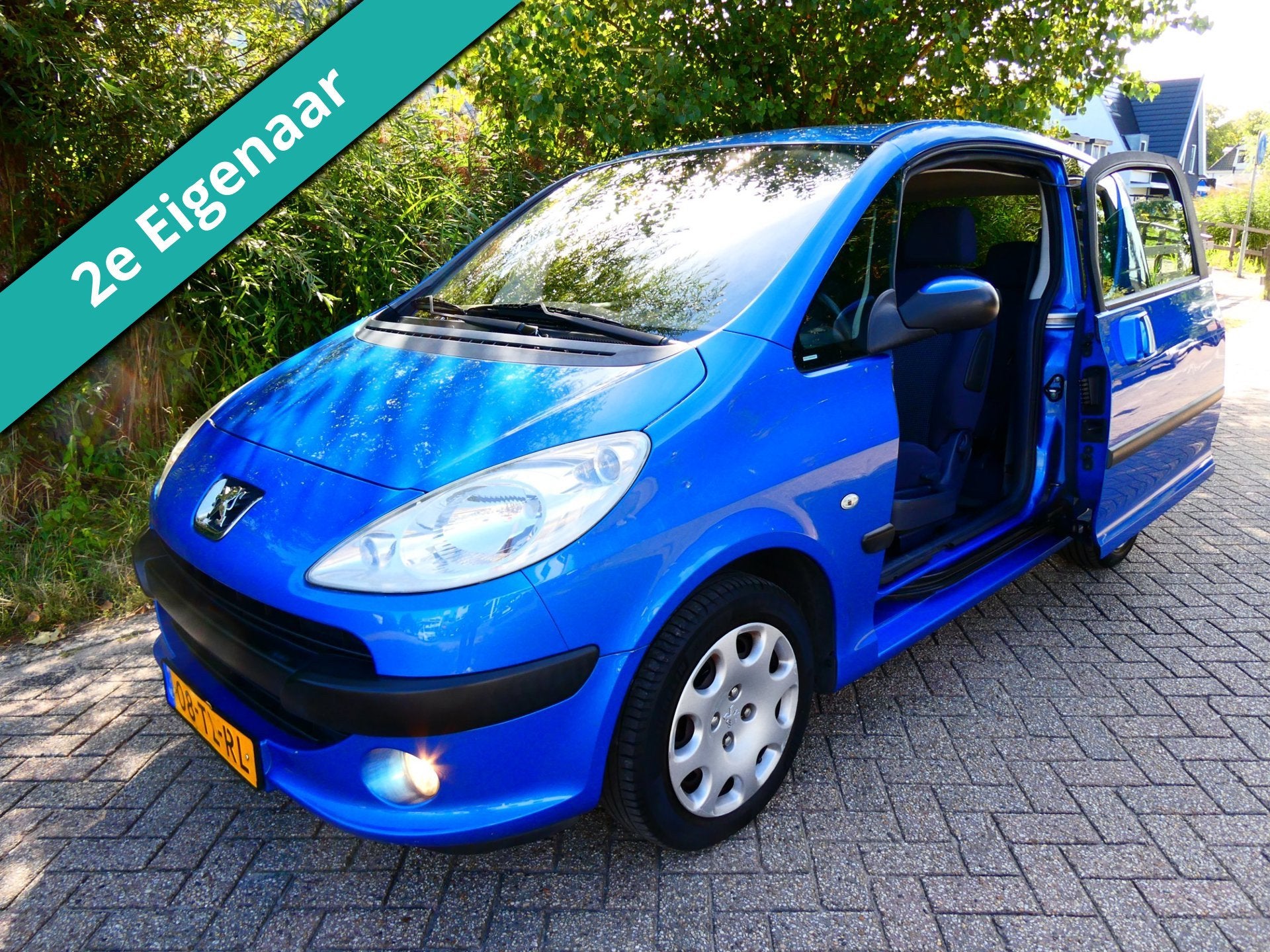 Peugeot 1007 1.6-16V 110pk Gentry Automaat 2e eig. Clima Tre, Gebruikt, 4 cilinders, Bedrijf, Grijs