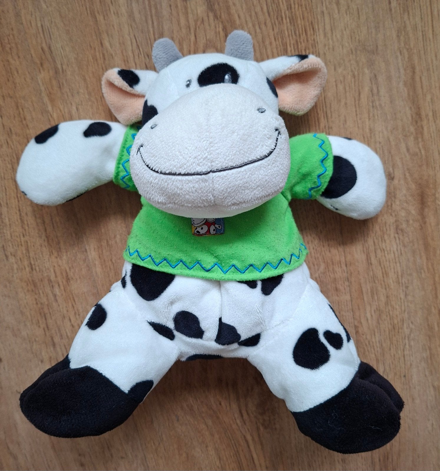 Knuffel koe 25 cm, Kinderen en Baby's, Speelgoed | Knuffels en Pluche, Overige karakters, Met kleding of accessoire, Ophalen of Verzenden