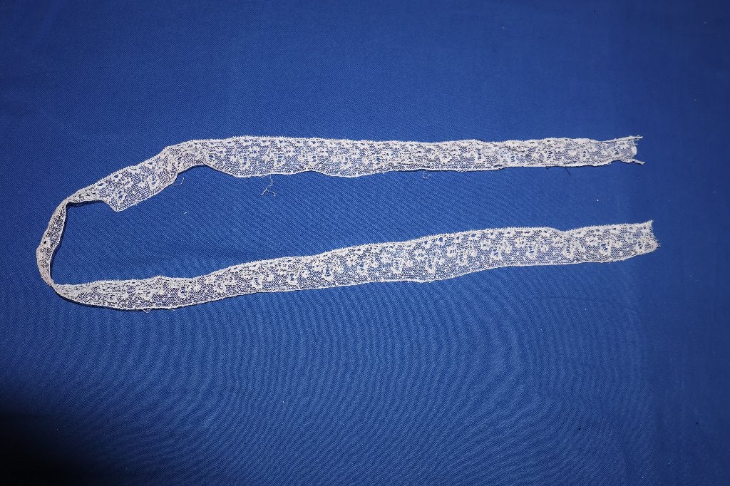 strook antieke, handgekloste (mutsen) kant, Ophalen of Verzenden