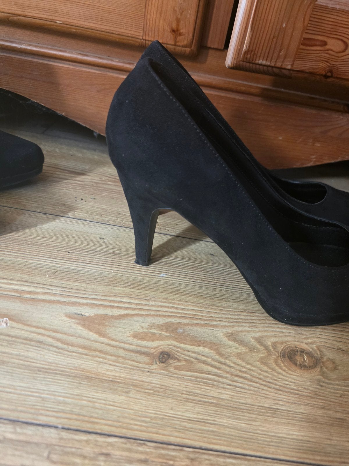 Elegante Zwarte Hakken Maat 44, Ophalen of Verzenden, Gedragen, Zwart, Schoenen met hoge hakken