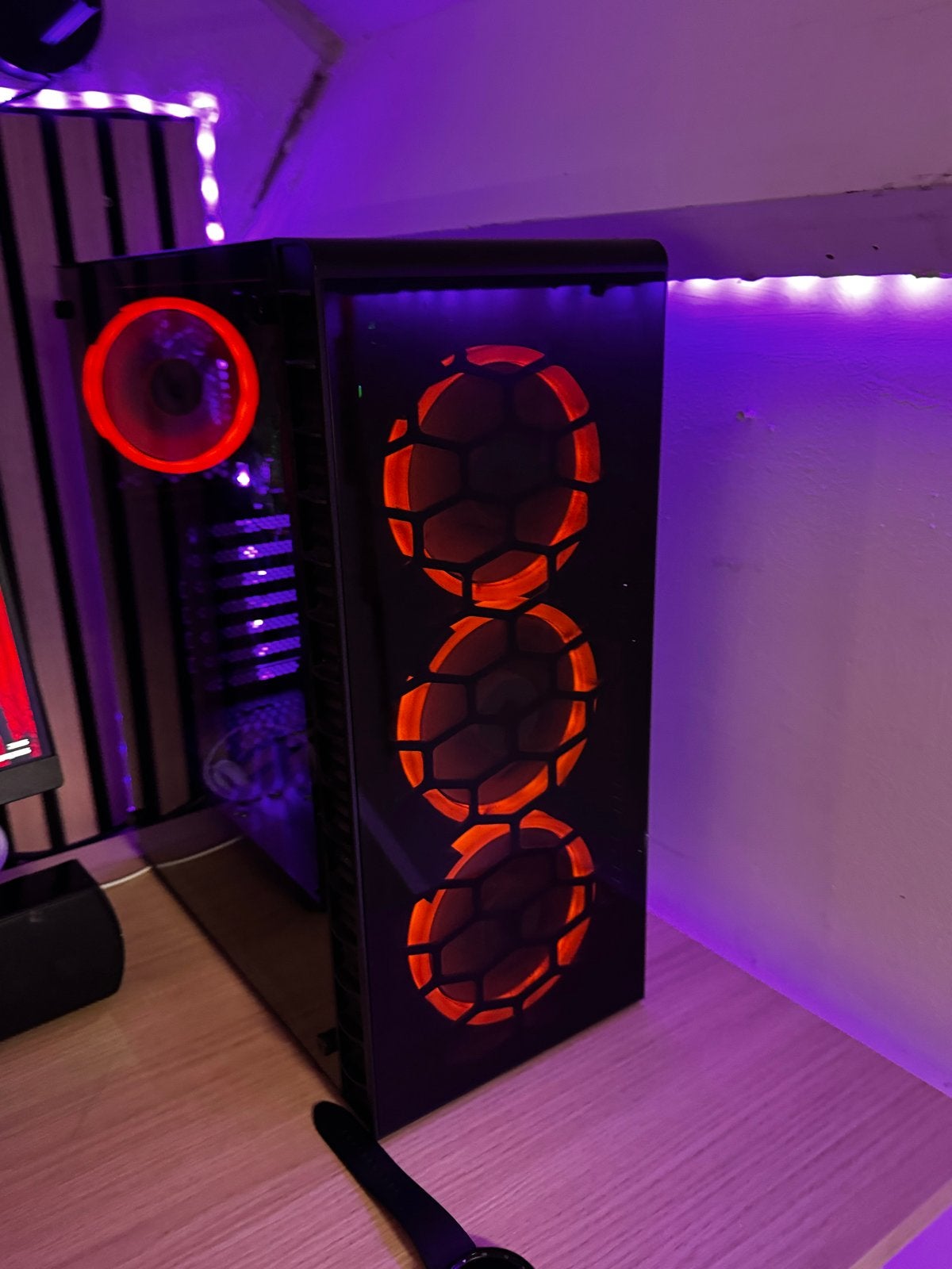 BEASTcom PC, 16gb Ram 237GB windows11 pro, Ophalen of Verzenden, Zo goed als nieuw, SSD