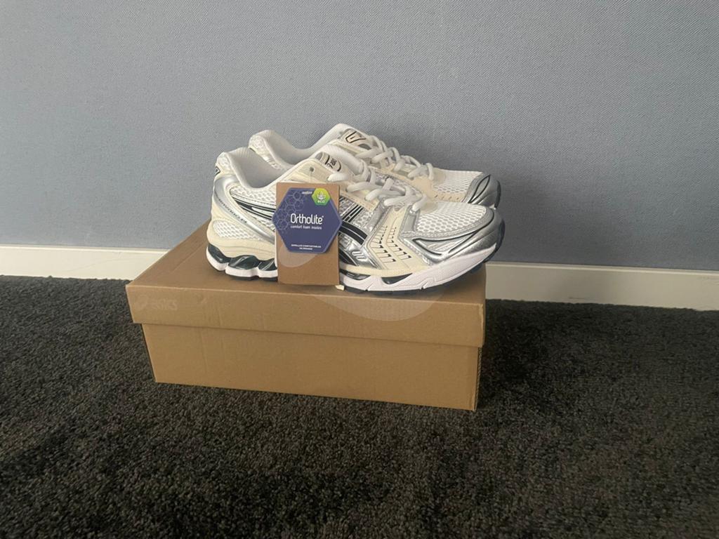 Asics Gel Kayano sneakers Maat 42, Ophalen of Verzenden, Nieuw, Sneakers of Gympen