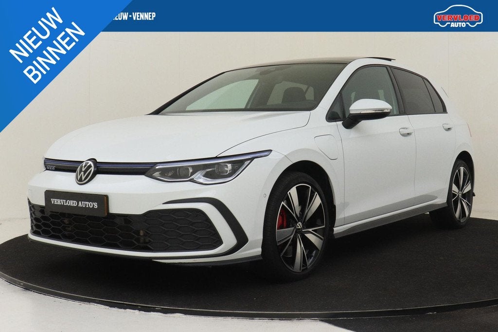 Volkswagen Golf 1.4 eHYBRID GTE -PANO.DAK|HEAD-UP DISP.|IQ.L, Stof, Gebruikt, 4 cilinders, Wit
