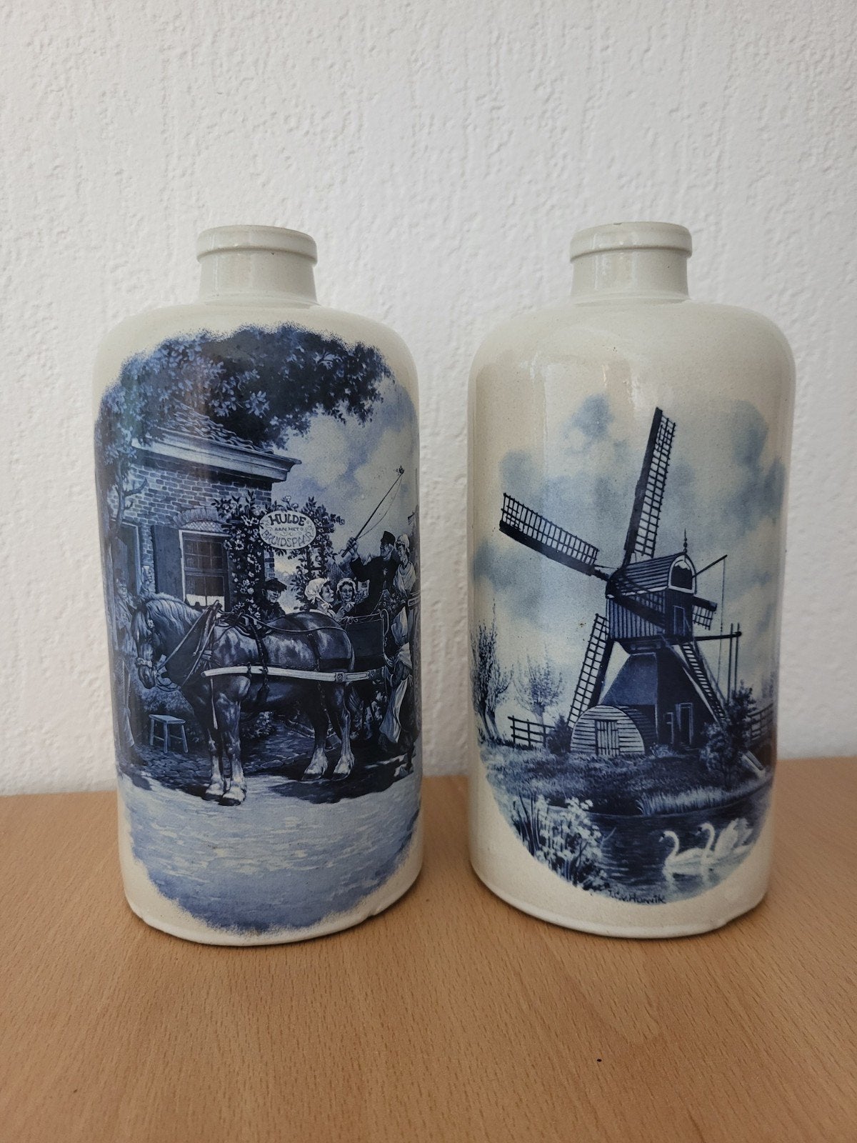 Set van 2 handgedecoreerde delftsblauwe vazen / kruiken, Antiek en Kunst, Ophalen of Verzenden