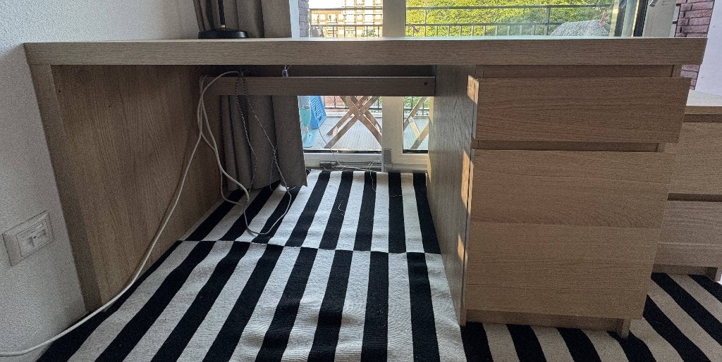 IKEA MALM bureau, Ophalen, Scandinavisch, Zo goed als nieuw, IKEA
