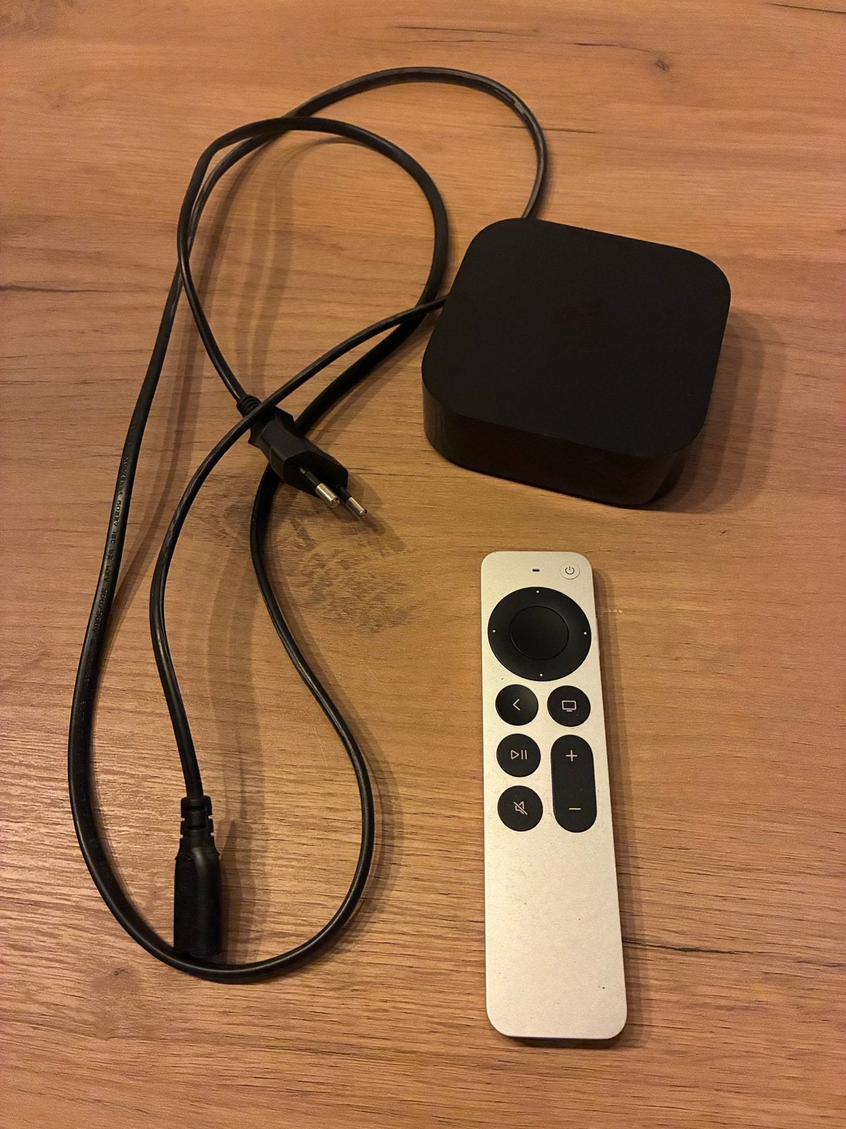 Apple TV 4K (3e gen, 128GB) met afstandsbediening, Ophalen, Zo goed als nieuw, HDMI, Minder dan 500 GB
