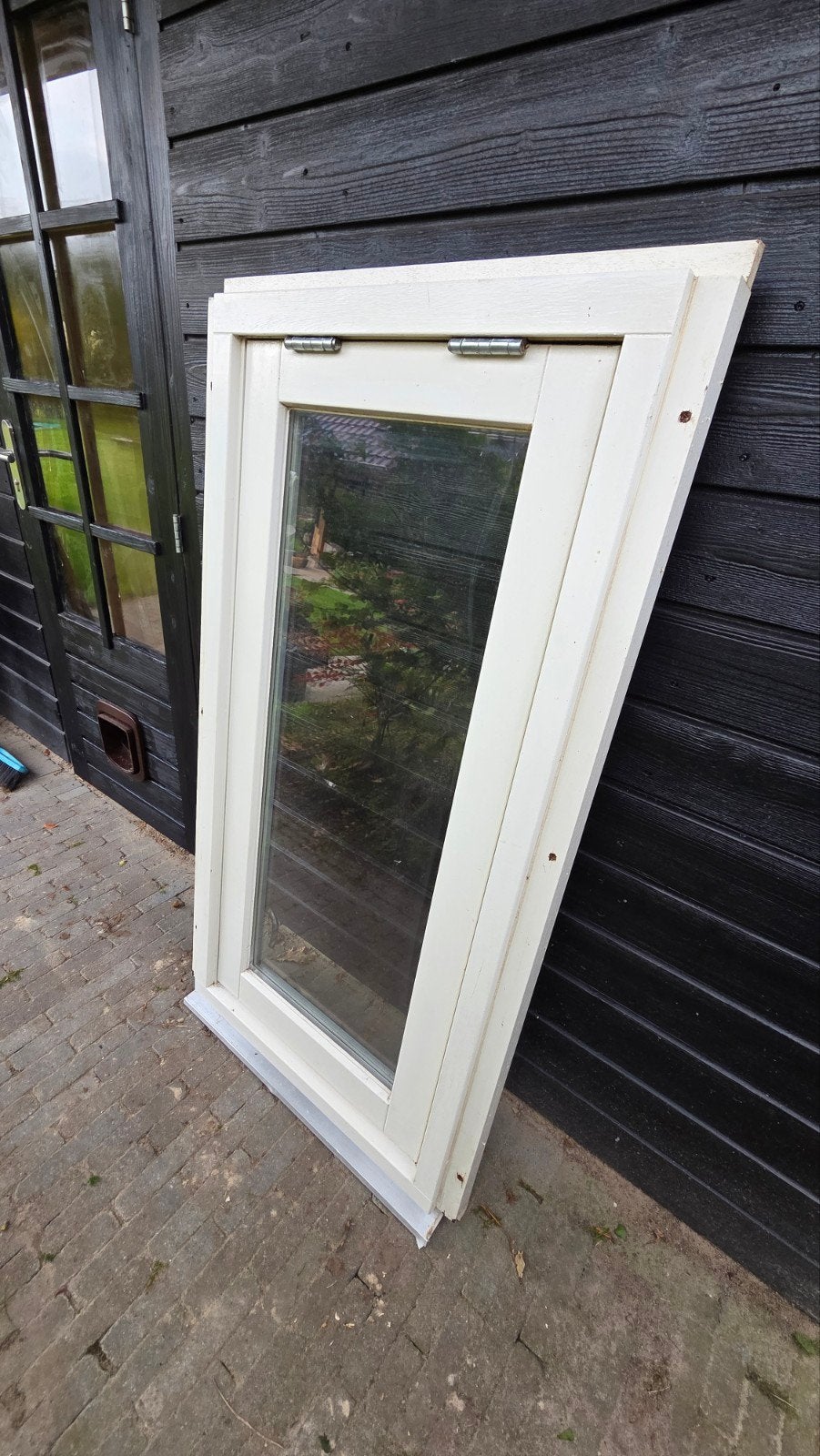 Raamkozijn met uitzetraam 75x142cm - Goede staat, Raamkozijn, Zo goed als nieuw, Inclusief glas, 75 tot 150 cm