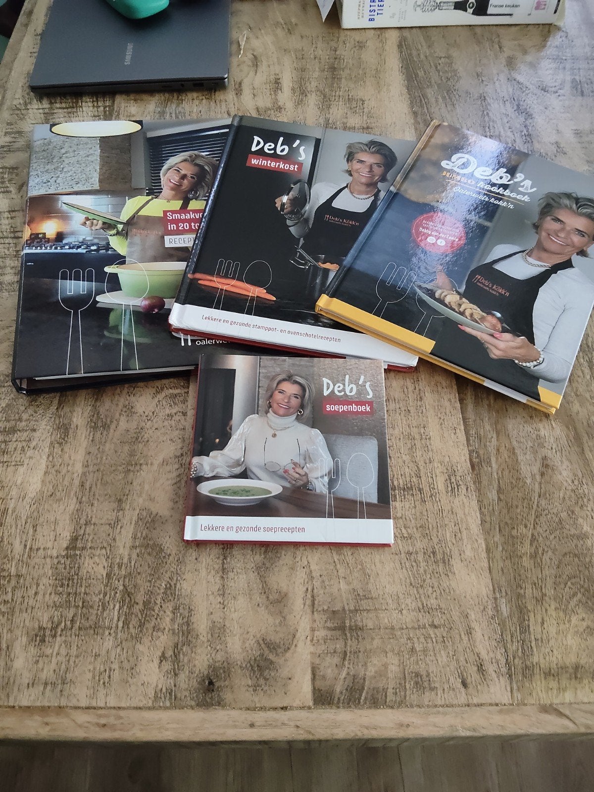 Deb's Kokk'n: 4 verschillende kookboeken, Boeken, Kookboeken, Zo goed als nieuw, Gezond koken, Ophalen of Verzenden