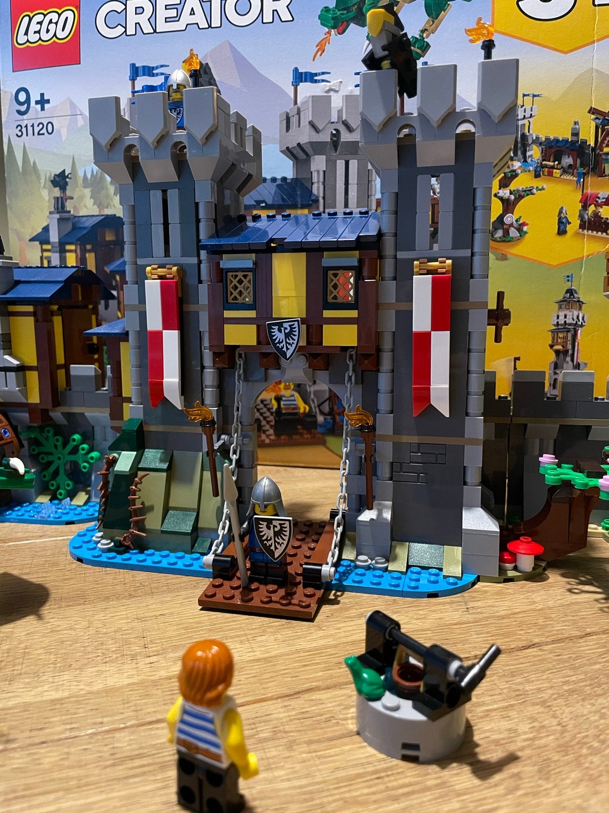 LEGO Creator 31120 Middeleeuws Kasteel 3-in-1, Ophalen of Verzenden, Zo goed als nieuw, Overige merken