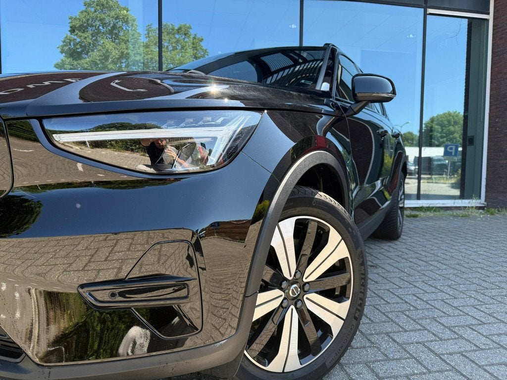 Volvo XC40 Recharge Core 70 kWh - Automaat - Navi - Camera -, Auto's, Volvo, Stof, Zwart, Zwart, 231 pk