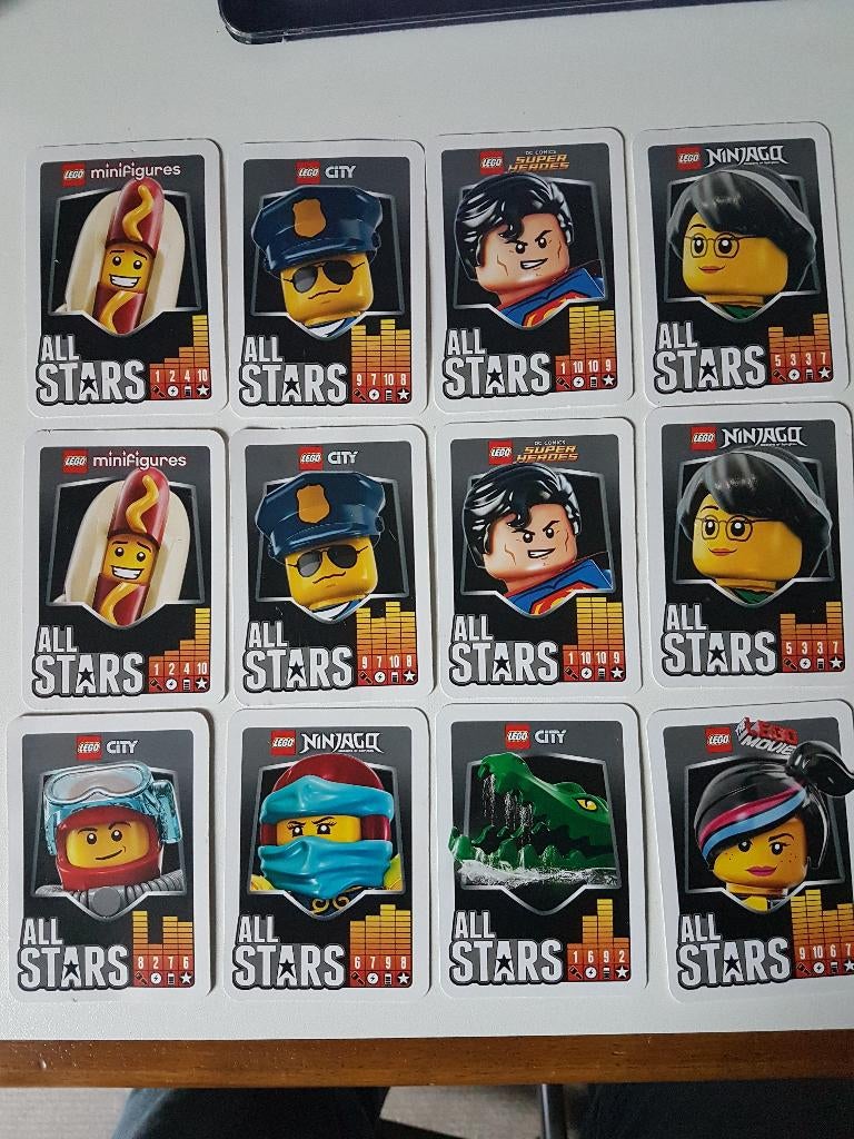 lego all stars kaarten, 12 stuks, Hobby en Vrije tijd, Verzamelkaartspellen | Overige, Ophalen of Verzenden, Zo goed als nieuw