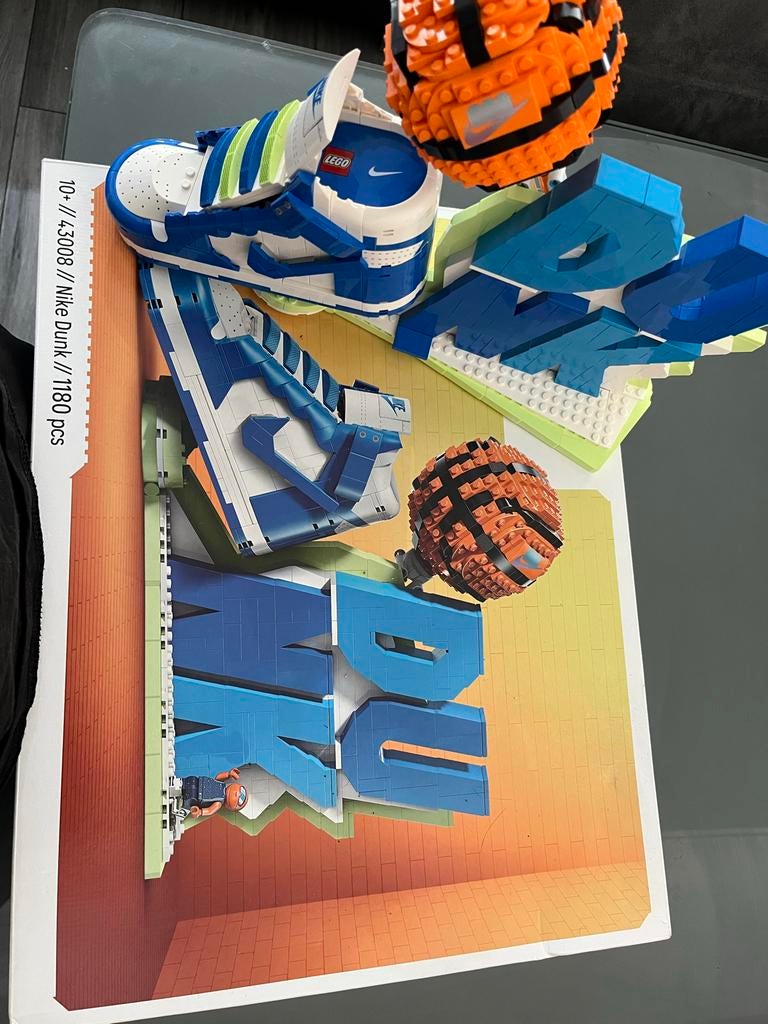 LEGO Icons Nike Dunk Low - 43008 - Zo goed als nieuw, Ophalen, Lego, Zo goed als nieuw, Compleet