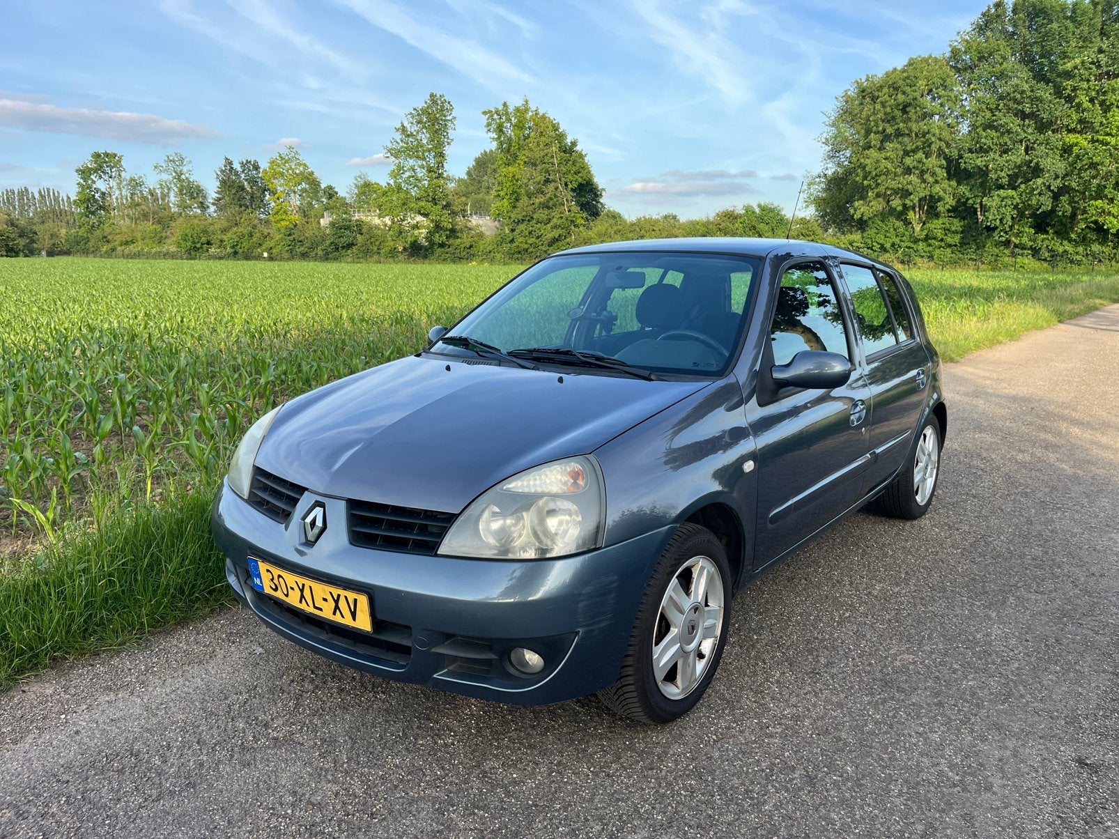 Renault Clio 1.2 16V E4 2007 Blauw, Auto's, Renault, Particulier, Clio, Benzine, C, Hatchback, Handgeschakeld, Origineel Nederlands