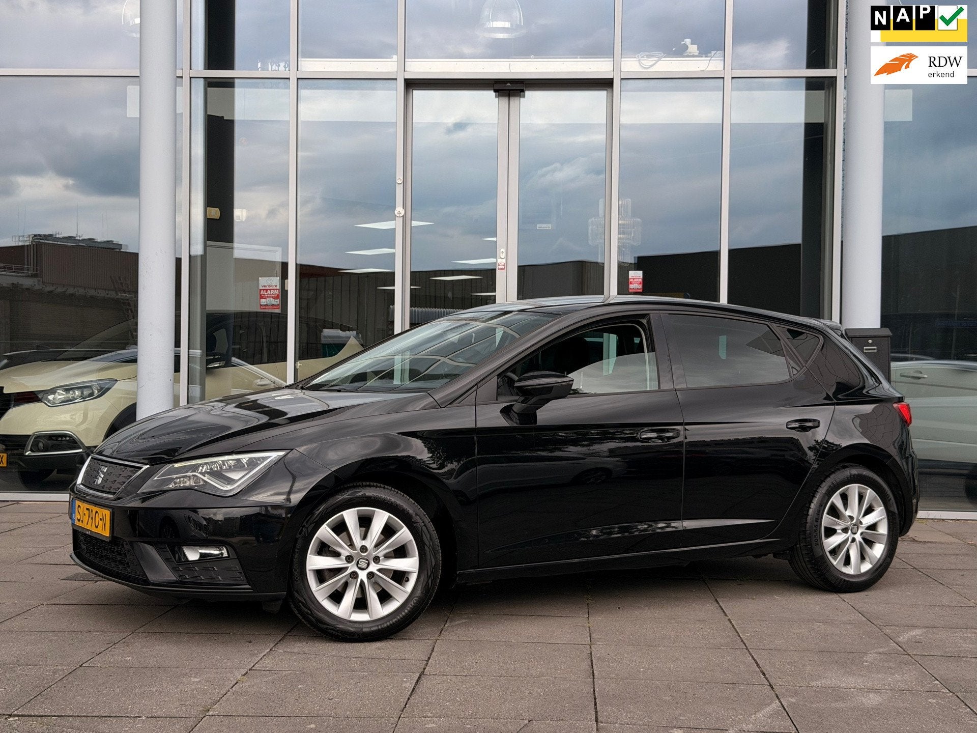 SEAT León