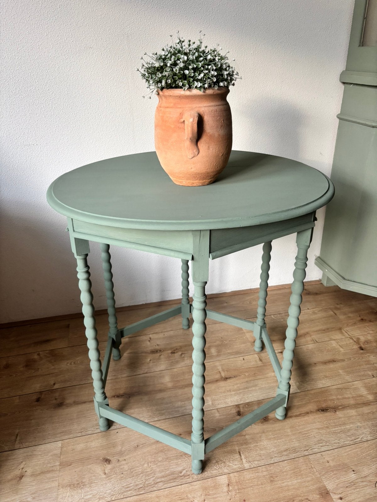 Mooie oude tafel / sidetable - forest green, Ophalen, Gebruikt, 50 tot 100 cm, 25 tot 50 cm