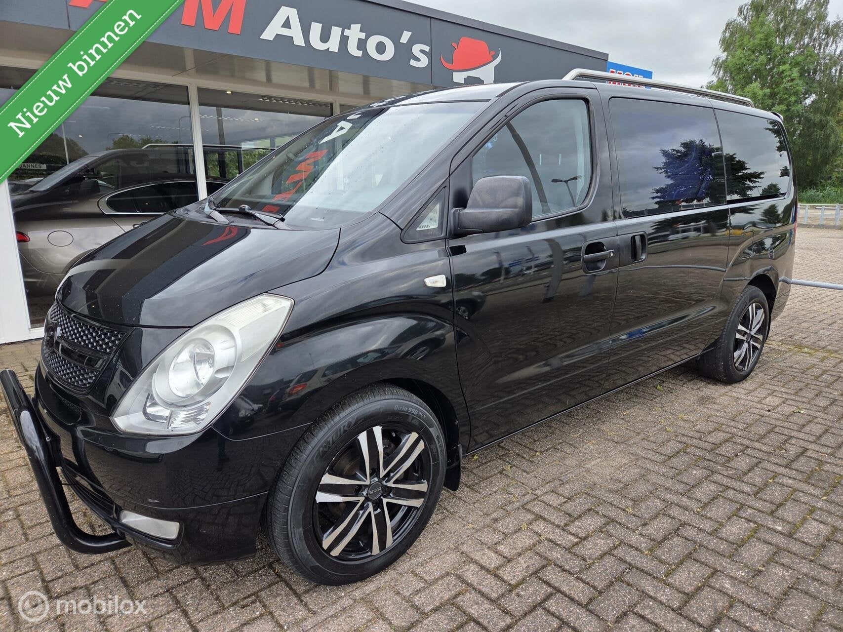 Hyundai H 300 bestel 2.5 CRDi DC Airco Export btw vrij, Gebruikt, Origineel Nederlands, Bedrijf, 2076 kg