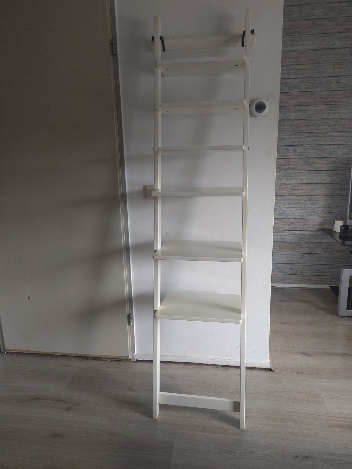 Witte wandplank / boekenplank (ladderstijl) IKEA, Ophalen, Gebruikt