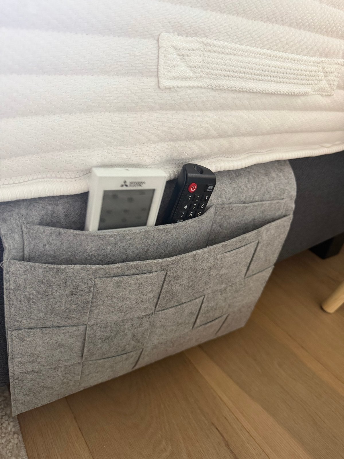 Grijze bed organizer van vilt, Ophalen, Zo goed als nieuw, Modern, Grijs