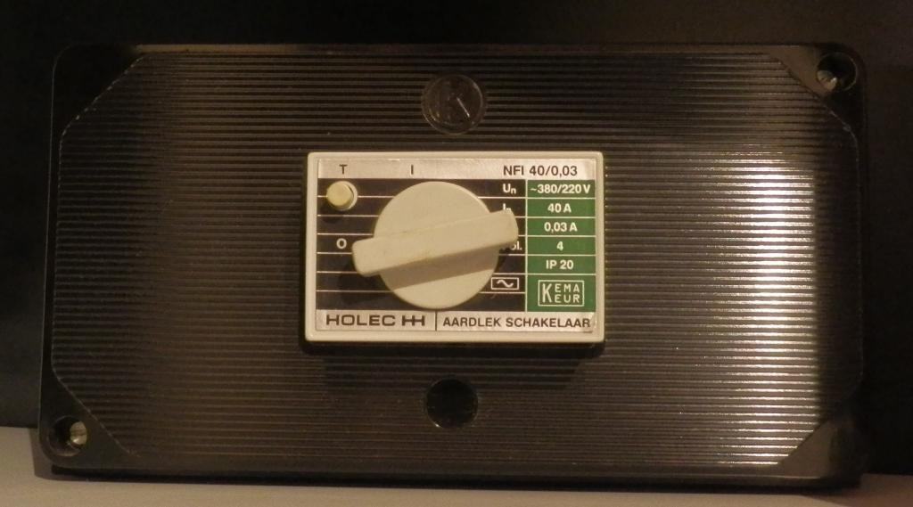 Holec aardlekschakelaar NFl 40 / 0.03 -- ip 20 ( In kast ), Doe-het-zelf en Verbouw, Ophalen of Verzenden, Gebruikt, Overige typen